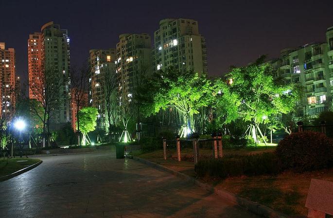 ����סլС�^(q��)ҹ������һ��